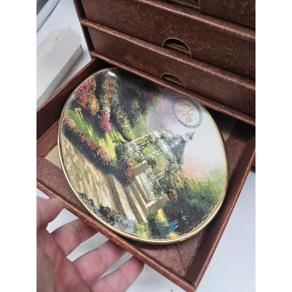 Thomas Kinkade Complete Perpetual Wooden Calendar Set With Tiles&Monthly Plates